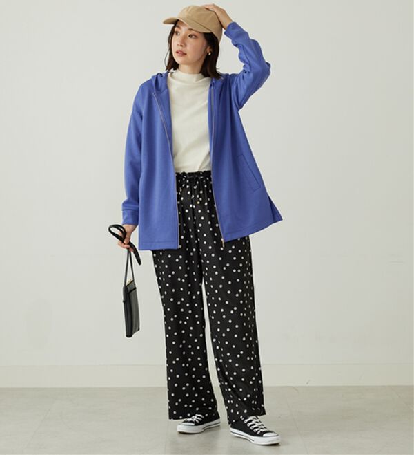 BELLUNA（ベルーナ）の「フードデザインとろみ素材ジップアップパーカー（パーカー）」｜詳細画像