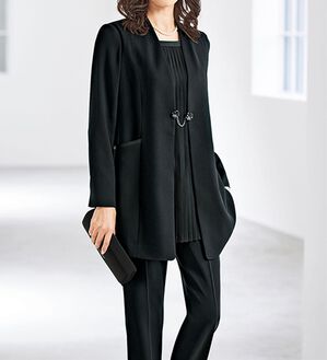 BELLUNA（ベルーナ）の「洗えるストレッチ素材！重ね着風デザインセットアップ（ブラックフォーマル（喪服・礼服））」｜詳細画像