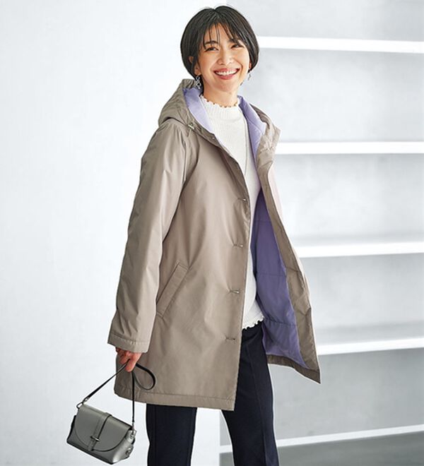 BELLUNA（ベルーナ）の「軽量&times;防風！配色使い中わたコート（ロングコート）」｜ライトグレー&times;ラベンダー