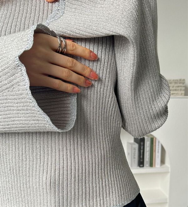 GeeRA（ジーラ）の「フレア袖ラメリブショートニットトップス（ニット・セーター）」｜詳細画像