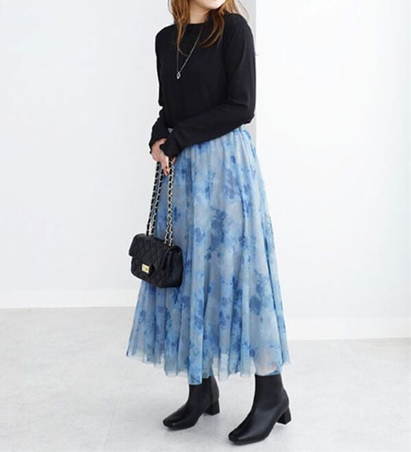 BELLUNA（ベルーナ）の「チュール素材プリントフレアースカート（ロングスカート）」｜詳細画像