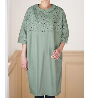 BELLUNA（ベルーナ）の「レースチュニック（チュニック）」｜セージ