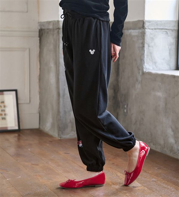 BELLUNA（ベルーナ）の「＜Ｄｉｓｎｅｙ＞【ミッキー】裾ゴム入り裏毛スウェットパンツ（その他パンツ）」｜詳細画像