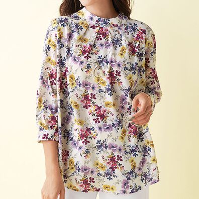 BELLUNA（ベルーナ）の「＜トランスファーテックス＞フラワープリントブラウス（ブラウス）」