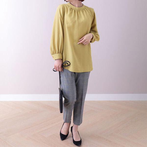 BELLUNA（ベルーナ）の「ビンテージ素材肩タックデザインブラウス（ブラウス）」｜詳細画像