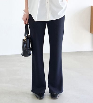 BELLUNA（ベルーナ）の「シュッと体型カバー！ジャストフィットフレアーパンツ（フルレングスパンツ）」