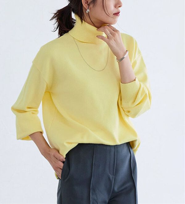 Pierrot（ピエロ）の「レーヨン混ボリュームスリーブタートルネックニット（ニット・セーター）」｜詳細画像