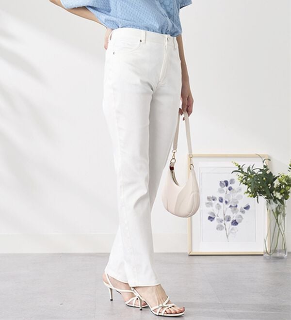 BELLUNA（ベルーナ）の「サラリ速乾！綿サテンストレッチカラーパンツ（フルレングスパンツ）」｜詳細画像