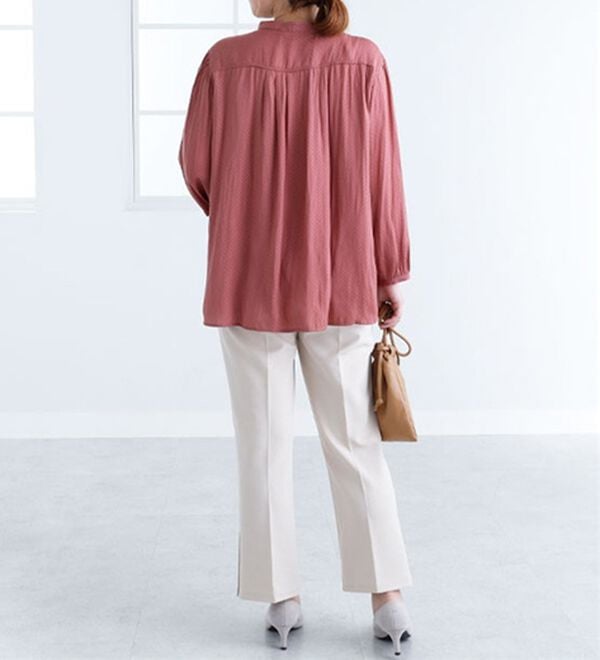 BELLUNA（ベルーナ）の「サテンドビー素材切替デザインブラウス（ブラウス）」｜詳細画像