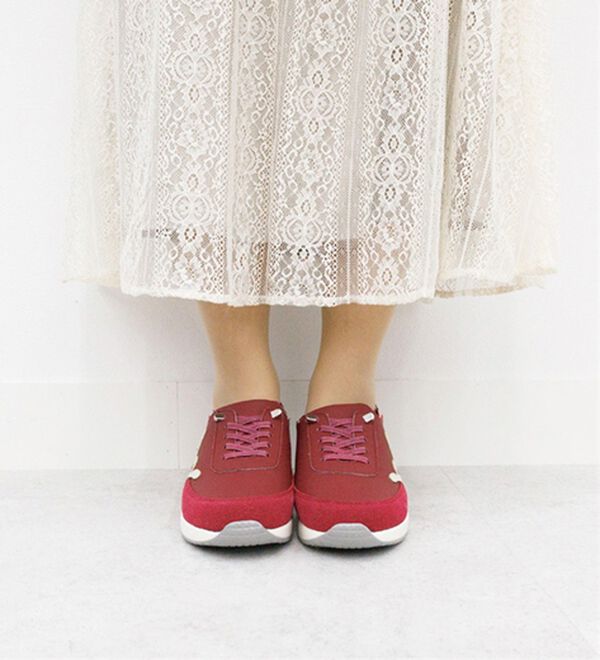 BELLUNA（ベルーナ）の「＜ＥＤＷＩＮ＞さっと履ける！牛床革エアソールスニーカー（スリッポン）」｜詳細画像