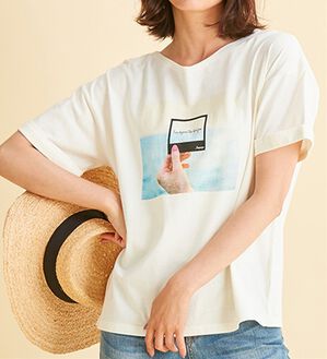 BELLUNA（ベルーナ）の「ＵＳＡコットンデジタルプリントＴシャツ（カットソー）」｜アイボリー