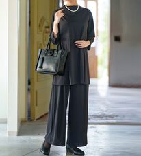 BELLUNA（ベルーナ）の「オンワード樫山＜ＭＡＩＳＯＮ　Ｄ&lsquo;ＡＺＵＲ＞フォーマルセットアップ（ブラックフォーマル（喪服・礼服））」