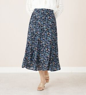 BELLUNA（ベルーナ）の「シフォン素材プリント使いスカート（ロングスカート）」｜ネイビー系花柄