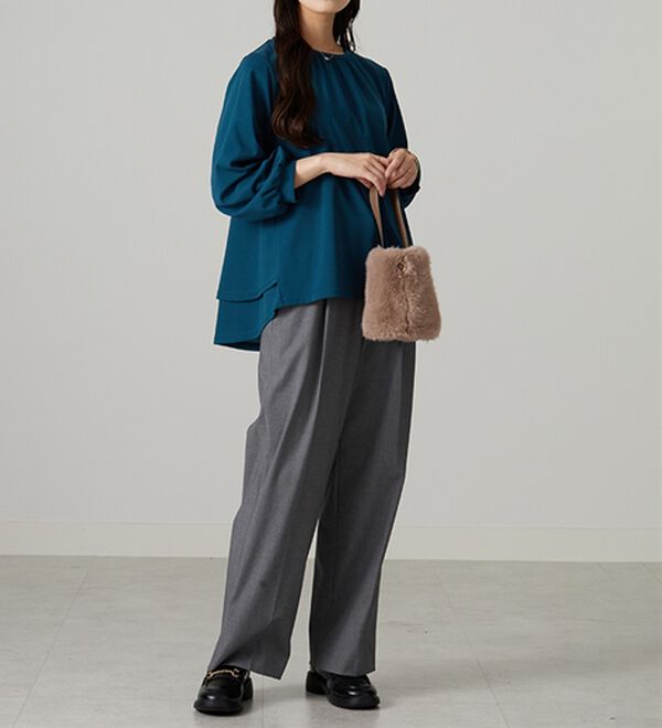 BELLUNA（ベルーナ）の「【再入荷】ボリューム袖美人顔バックフレアーＴブラウス（ブラウス）」｜詳細画像