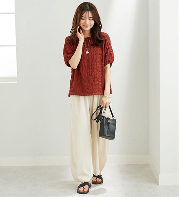 BELLUNA（ベルーナ）の「ポコポコ素材裾ドロストプルオーバー（カットソー）」｜詳細画像