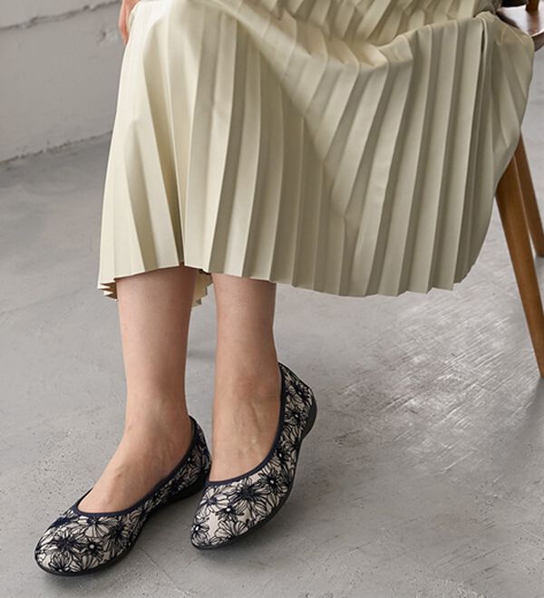 BELLUNA（ベルーナ）の「日本製やわらか軽量パンプス（パンプス）」｜詳細画像