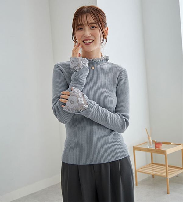 GeeRA（ジーラ）の「大人可愛い！レースが上品なハイネックニット（ニット・セーター）」｜ブルー