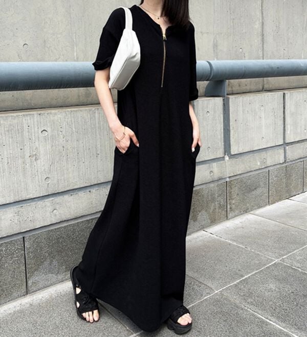 GeeRA（ジーラ）の「【ひんやり/着痩せ】ハーフジップ大人Ｔシャツワンピース（カットソーワンピース）」｜詳細画像