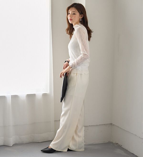 BELLUNA（ベルーナ）の「波柄立体ジャカードシアーインナー（カットソー）」｜詳細画像