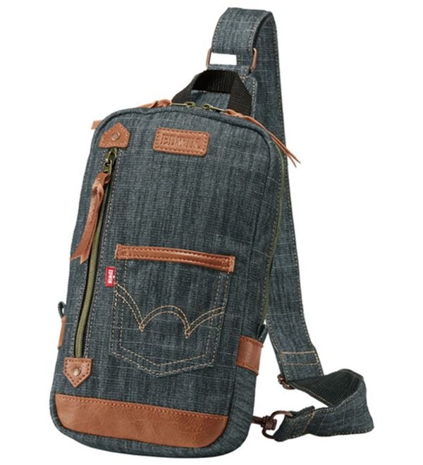 「＜ＥＤＷＩＮ＞ポケット付きデニムバッグ（メンズショルダーバッグ）」｜ボディブラック