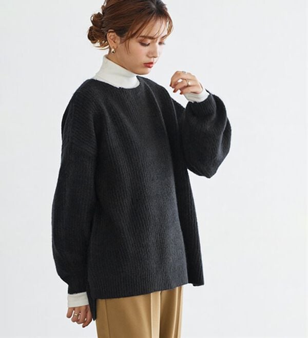 Pierrot（ピエロ）の「【洗濯機で洗える】ネックが選べるふんわりボリューム袖ニット（ニット・セーター）」｜詳細画像