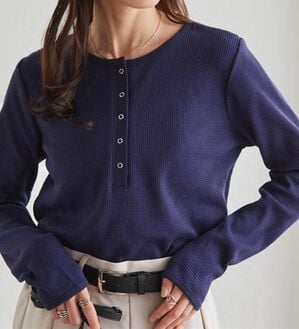 RANAN（ラナン）の「ヘンリーネックワッフルロンＴ（カットソー）」｜ネイビー