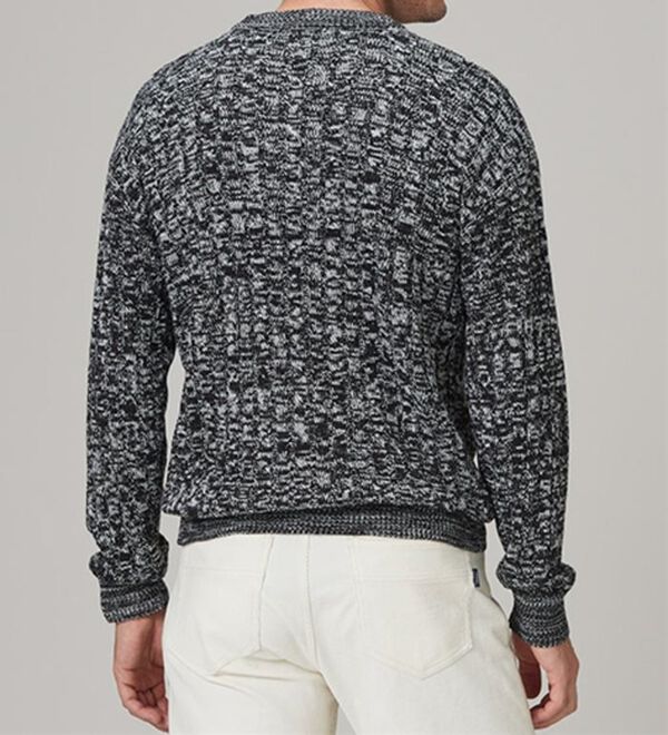 「２色で編み上げる高見えケーブル編セーター（メンズニット・セーター）」｜詳細画像