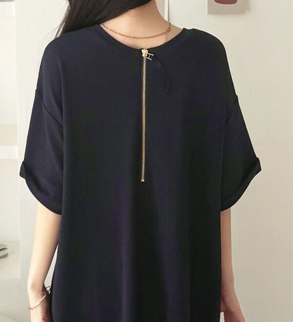 GeeRA（ジーラ）の「【ひんやり/着痩せ】ハーフジップ大人Ｔシャツワンピース（カットソーワンピース）」｜詳細画像