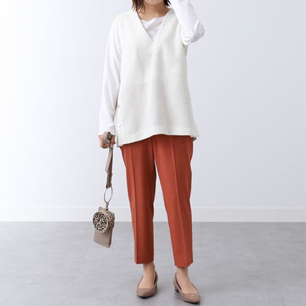 BELLUNA（ベルーナ）の「ブークレー素材ボタン使いベスト（ベスト）」｜詳細画像