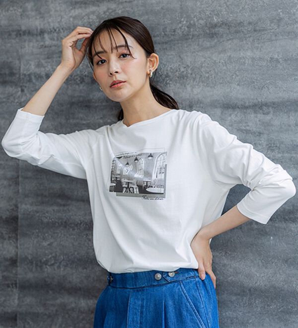 BELLUNA（ベルーナ）の「【着回しのミカタ！】綿100％大人顔サマ見えプリントロンT（カットソー）」｜詳細画像