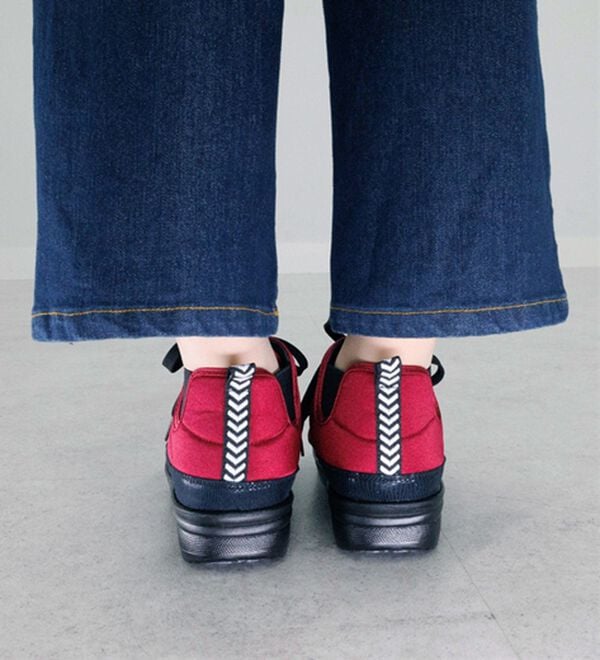 BELLUNA（ベルーナ）の「ボンディング風レースアップシューズ（スニーカー）」｜詳細画像