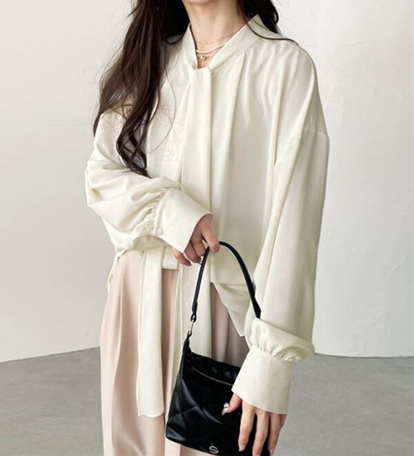 GeeRA（ジーラ）の「前後２ｗａｙボウタイブラウス（ブラウス）」｜詳細画像