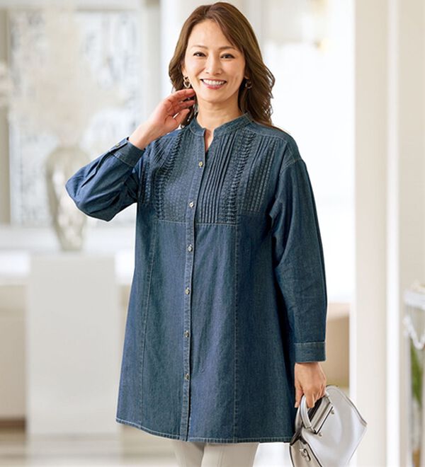 BELLUNA（ベルーナ）の「ラフすぎない、大人のデニムチュニック（チュニック）」｜ネイビー