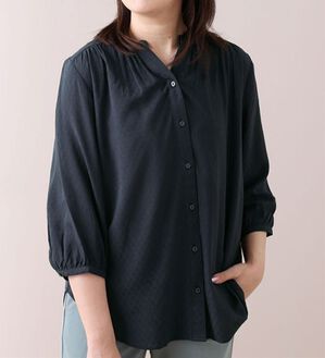 BELLUNA（ベルーナ）の「ひんやり涼感レーヨンドビー素材ブラウス（ブラウス）」｜詳細画像