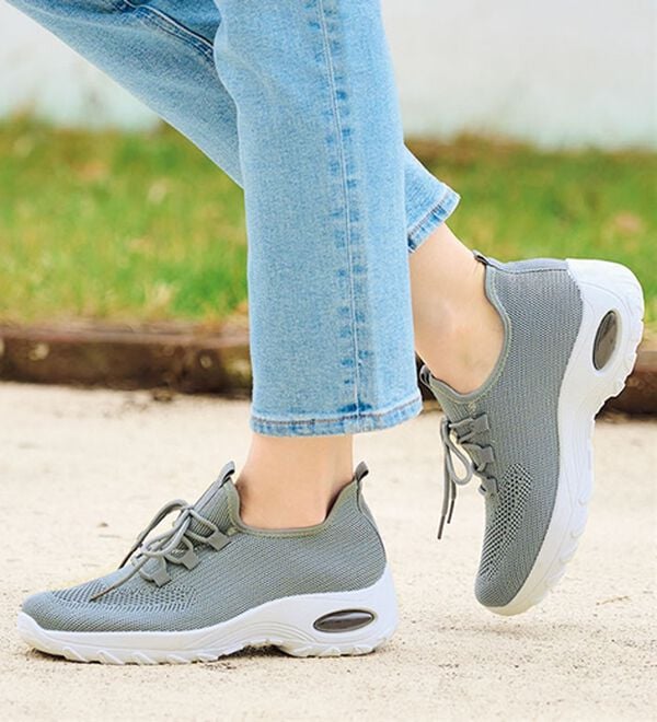 BELLUNA（ベルーナ）の「軽量ニットエアソールデザインスニーカー（スニーカー）」｜詳細画像