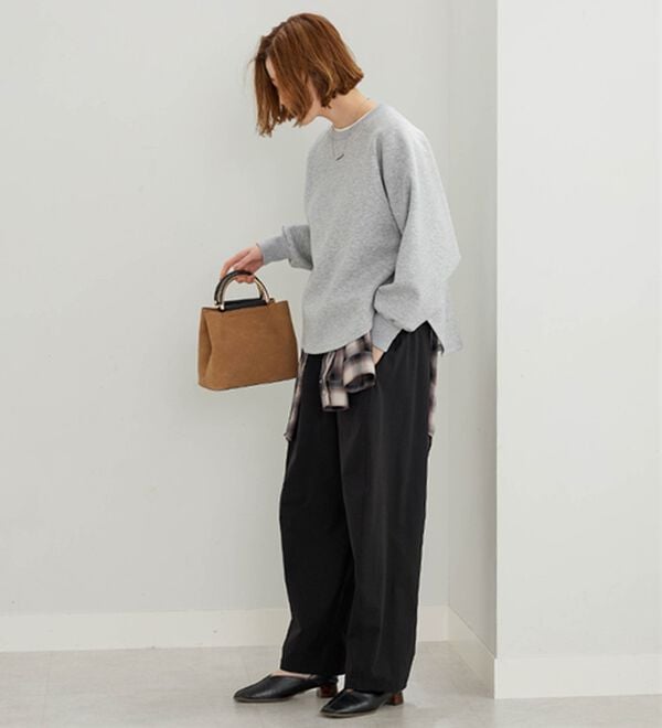BELLUNA（ベルーナ）の「サラもち！快適ビンテージ調素材カーブパンツ（ワイドパンツ・ガウチョ）」｜詳細画像