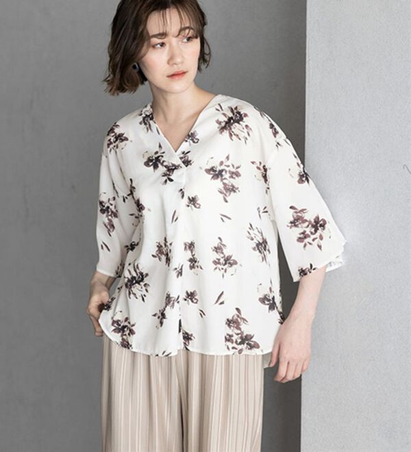 GeeRA（ジーラ）の「花柄フレアースリーブブラウス（ブラウス）」｜詳細画像