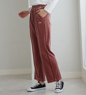 BELLUNA（ベルーナ）の「＜ＦＩＬＡ＞ベロア素材配色使いパンツ（その他パンツ）」｜ローズ