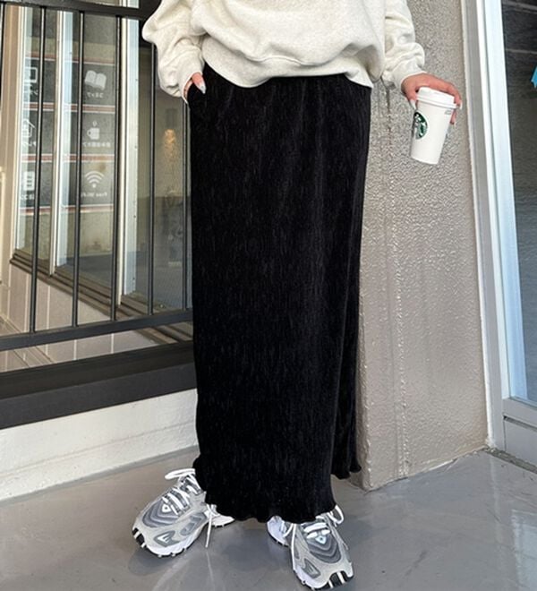 GeeRA（ジーラ）の「すっきり見え！ベロアプリーツロングスカート（ロングスカート）」｜詳細画像