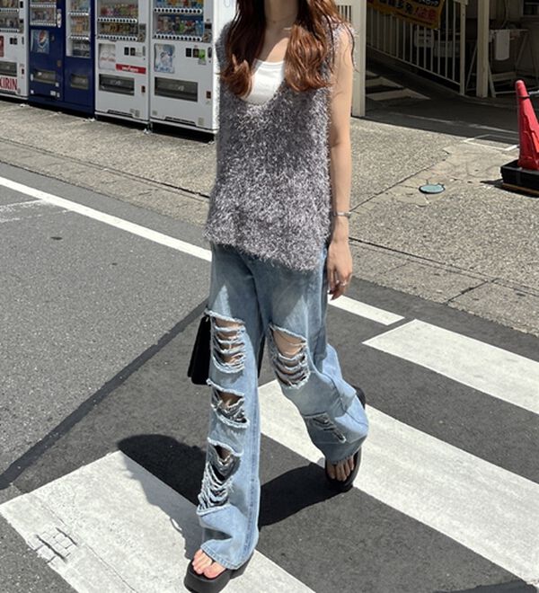 GeeRA（ジーラ）の「オリジナルパットダメージワイドデニム（ワイドパンツ・ガウチョ）」｜詳細画像