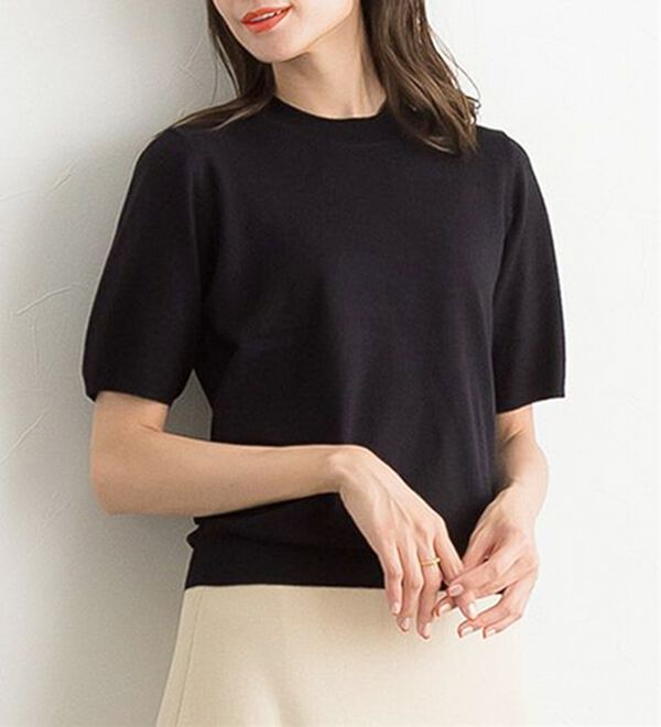 Pierrot（ピエロ）の「【洗濯機で洗える】【ＵＶカット】シルクタッチ半袖ニット（ニット・セーター）」｜ブラック