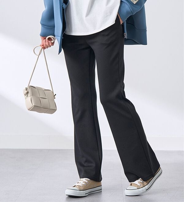 BELLUNA（ベルーナ）の「シュッと体型カバー！ジャストフィットフレアーパンツ（フルレングスパンツ）」｜詳細画像