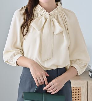 alotta（アロッタ）の「フリル衿ボウタイデザインブラウス（ブラウス）」｜詳細画像