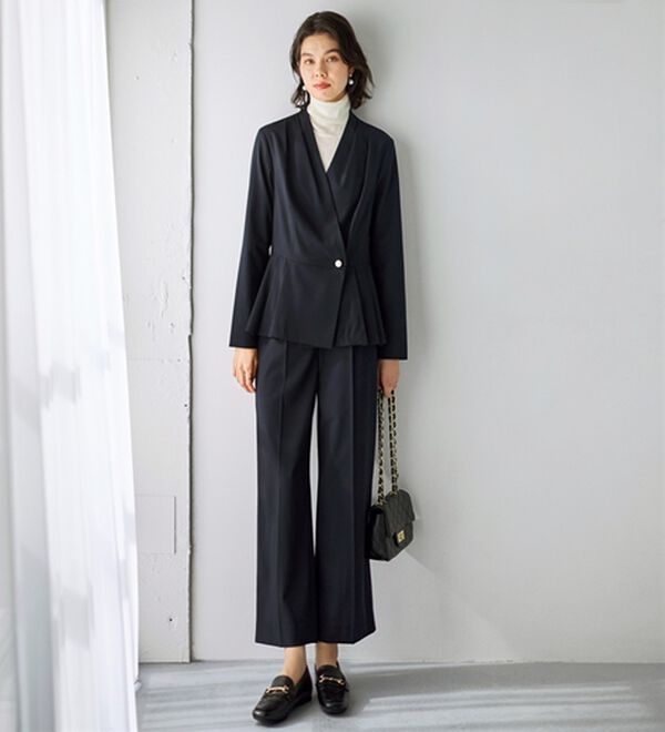 GeeRA（ジーラ）の「【２点セット】パールボタンペプラムプリーツブラウスセットアップ（その他スーツ）」｜詳細画像