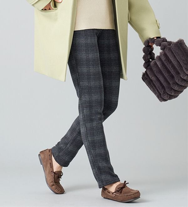 BELLUNA（ベルーナ）の「【あったか仕様♪】すっきり見え！裏ファーパンツ（フルレングスパンツ）」｜詳細画像