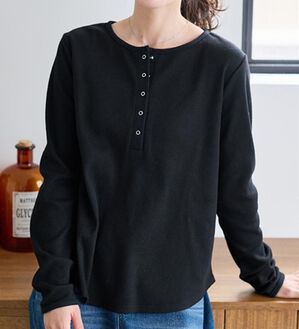 RANAN（ラナン）の「ヘンリーネックワッフルロンＴ（カットソー）」｜ブラック