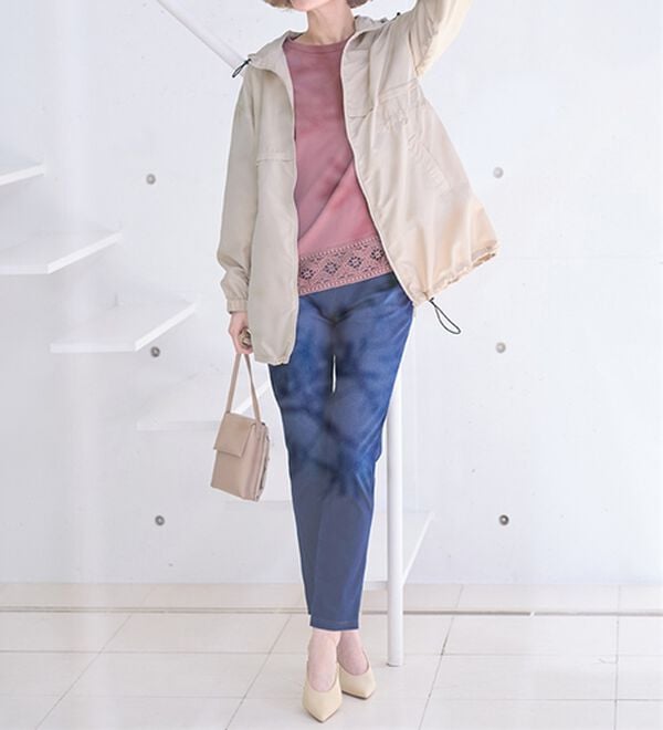 BELLUNA（ベルーナ）の「はっ水加工軽量パーカー（ポーチ付）（パーカー）」｜詳細画像