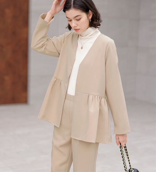 GeeRA（ジーラ）の「【2点セット】ペプラムジャケットセットアップスーツ（パンツスーツ）」｜詳細画像