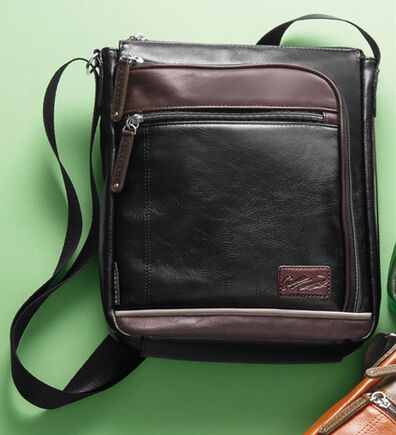 「＜クロコダイル＞トリプルファスナーショルダー（メンズショルダーバッグ）」