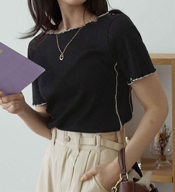 CHAN ME（チャンミ）の「配色ボートネックメロートップス（Tシャツ）」｜ブラック